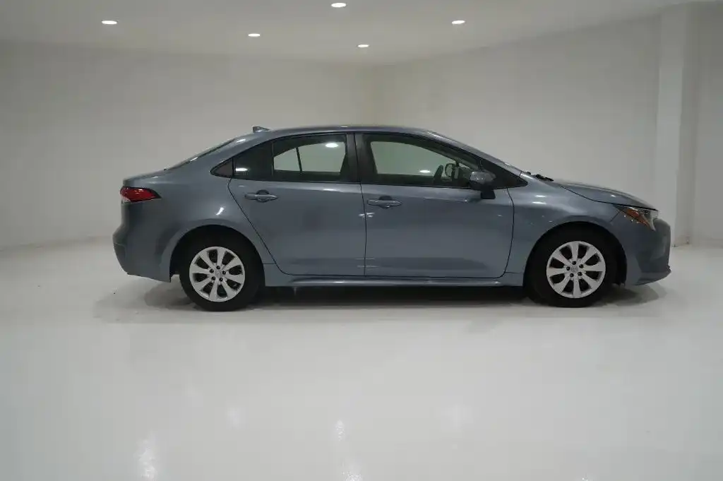 2023 Toyota Corolla LE CVT's photo