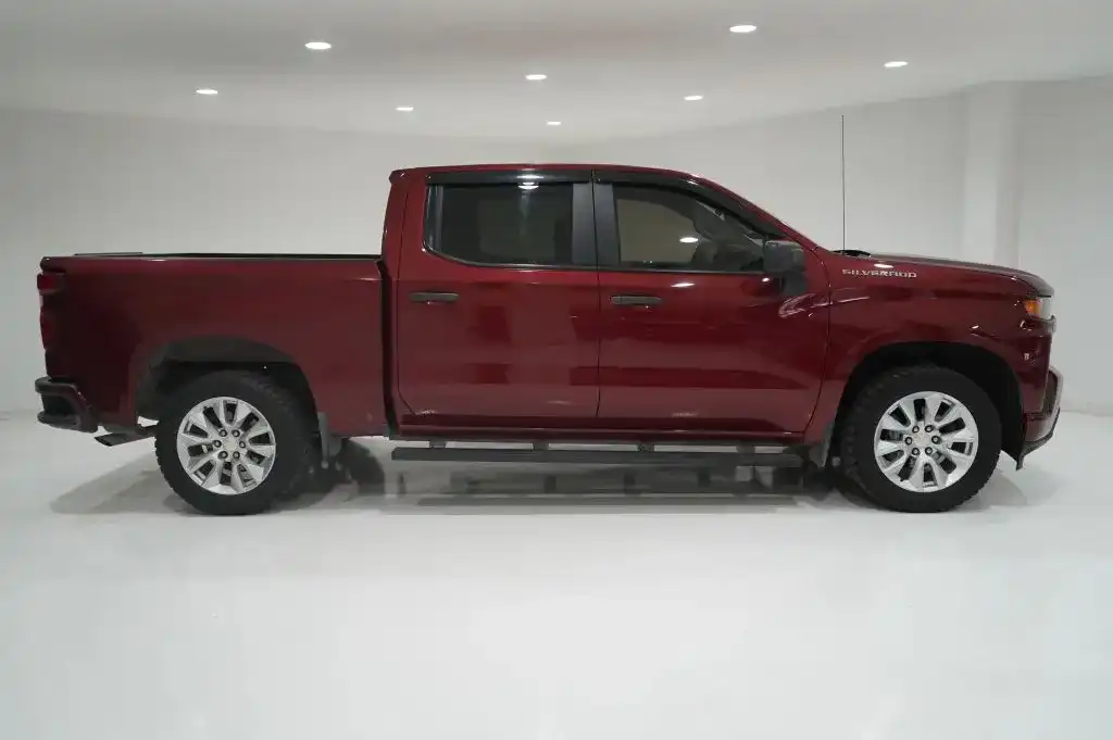 2020 Chevrolet Silverado 1500 Custom Crew Cab Short Box's photo