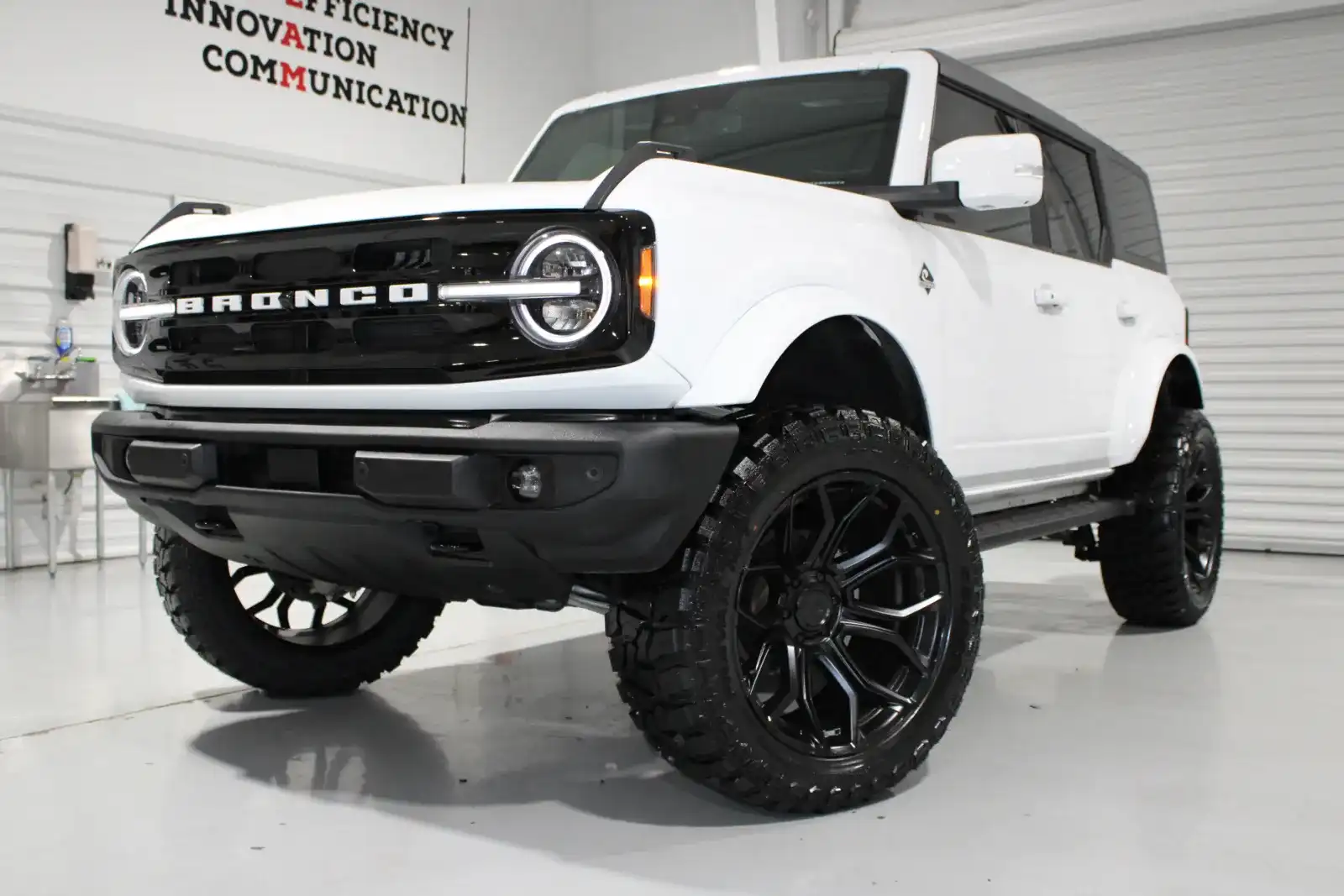 2021 Ford Bronco Outer Banks Advanced 4x4's photo