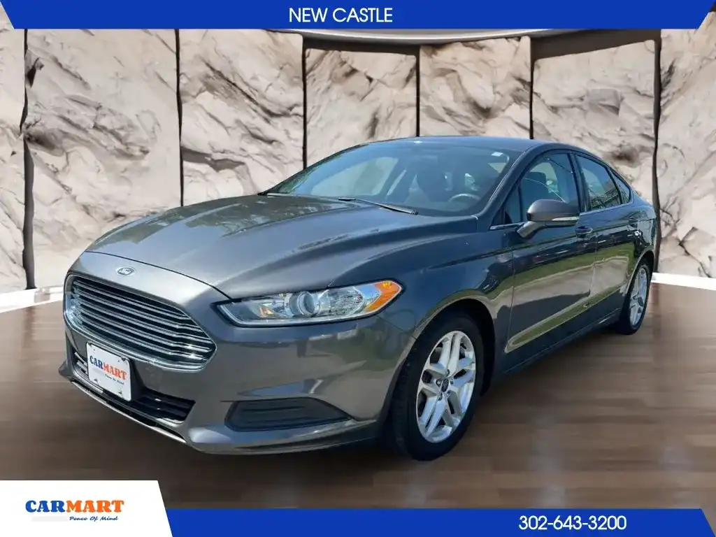 2016 Ford Fusion SE FWD's photo