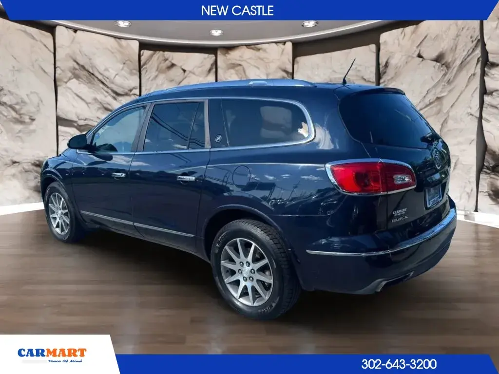 2017 Buick Enclave Leather AWD photo 3