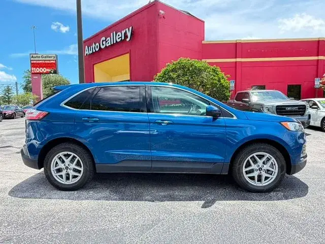 2024 Ford Edge SEL AWD photo 4
