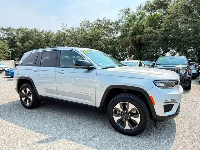 2024 Jeep Grand Cherokee 4xe 4WD photo 1