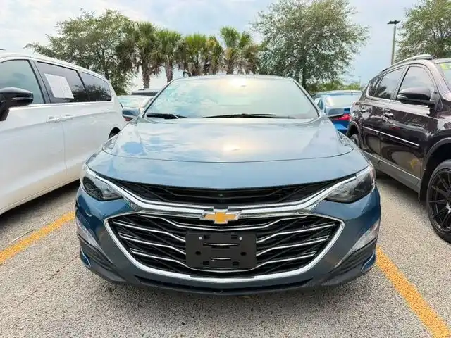 2024 Chevrolet Malibu 1LT's photo