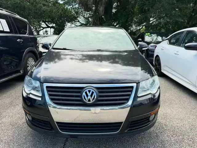 2010 Volkswagen Passat Komfort 6AT's photo