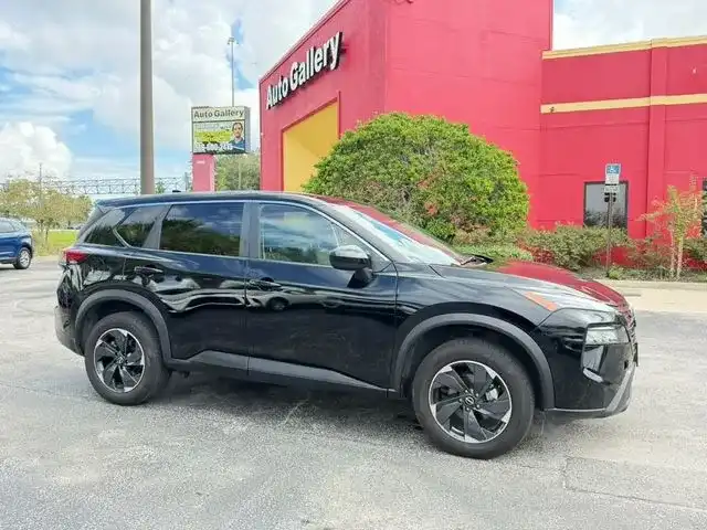 2025 Nissan Rogue SV FWD's photo