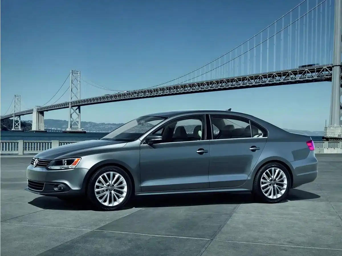 2012 Volkswagen Jetta SE 6AT's photo
