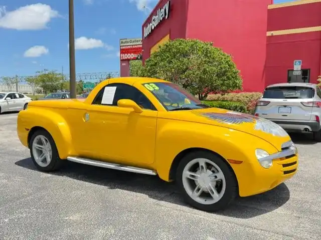 2003 Chevrolet SSR LS's photo