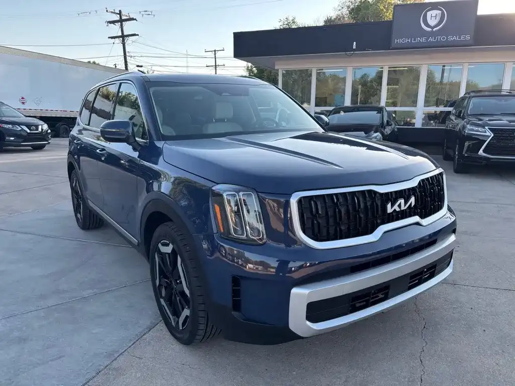 2023 Kia Telluride EX FWD's photo