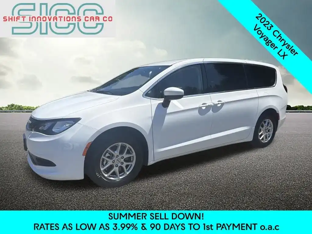 2023 Chrysler Voyager LX's photo