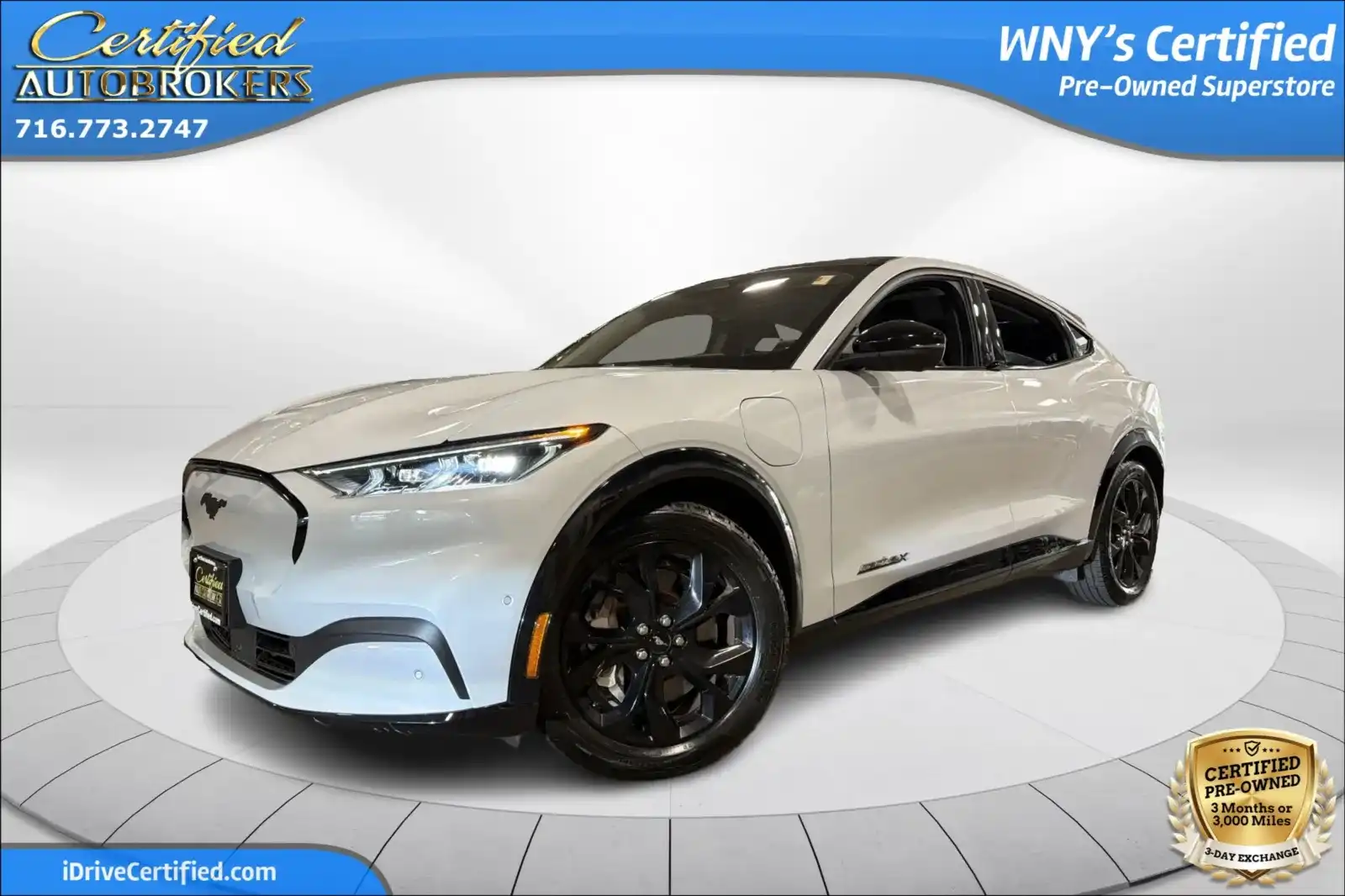 2023 Ford Mustang-Mach-e Premium's photo