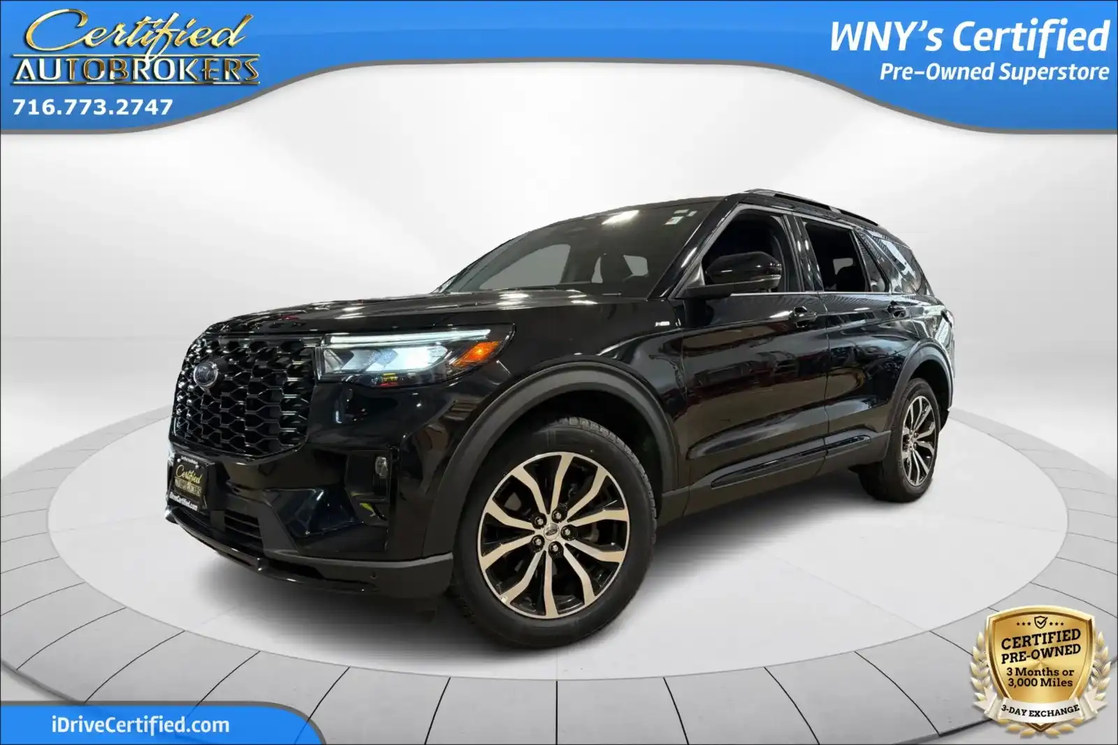 2026 Ford Explorer ST-Line 4WD's photo