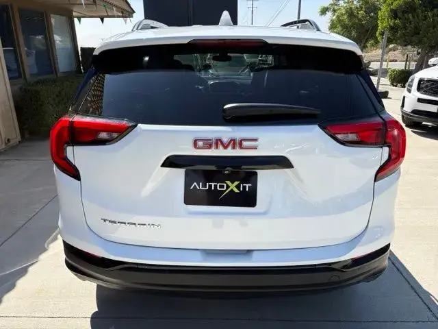 2021 GMC Terrain SLT AWD photo 4