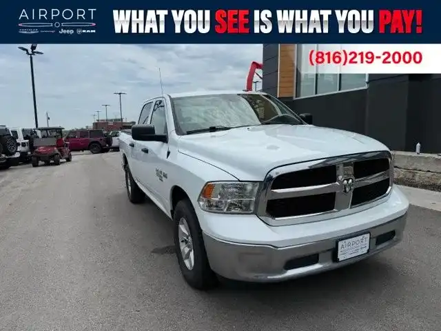 2022 RAM 1500 Classic Tradesman 4x4 Crew Cab 5'7's photo