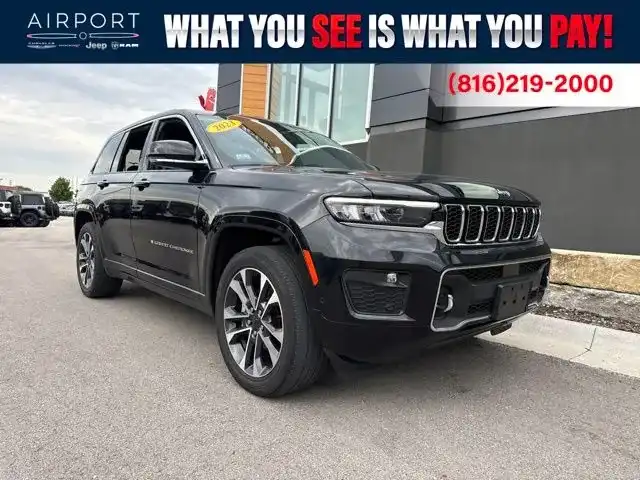 2023 Jeep Grand Cherokee Overland 4x4's photo