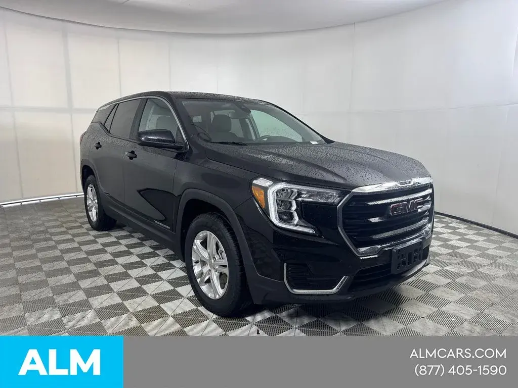 2024 GMC Terrain SLE AWD photo 3