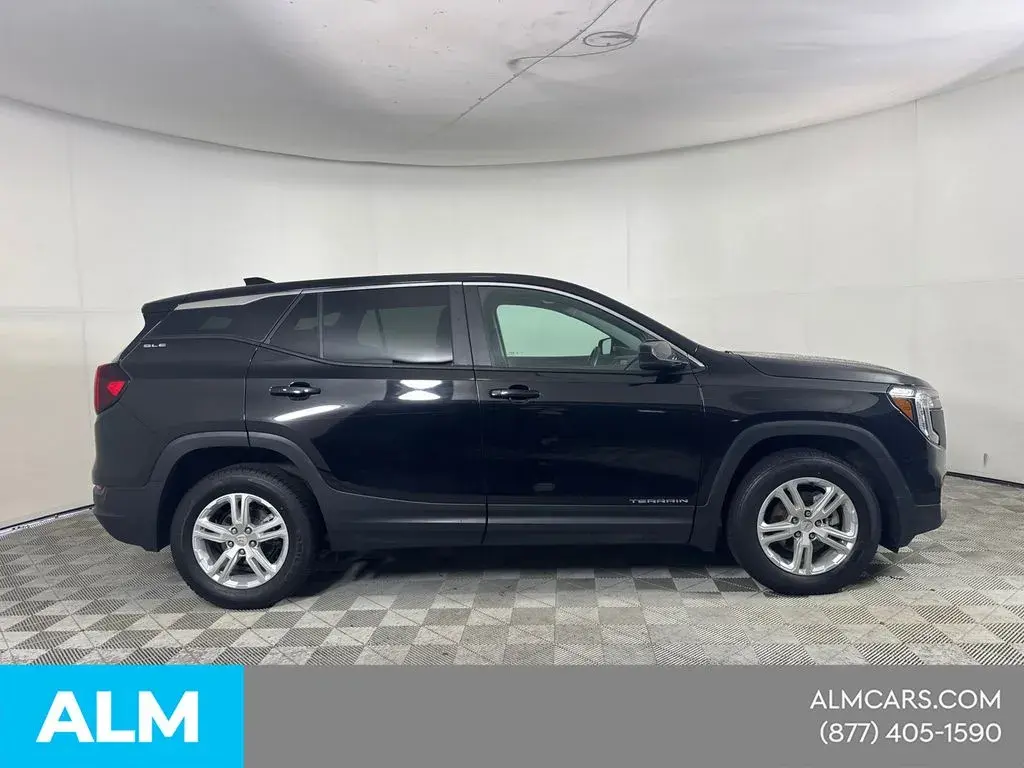 2024 GMC Terrain SLE AWD photo 5