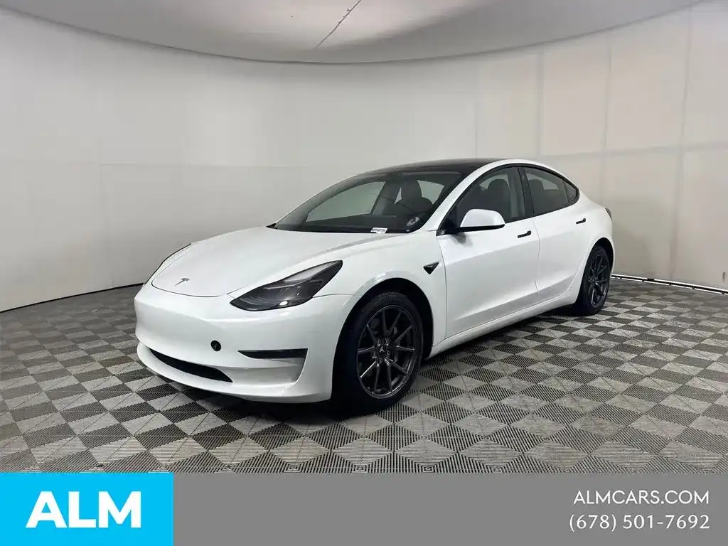 2023 Tesla Model 3 Base's photo
