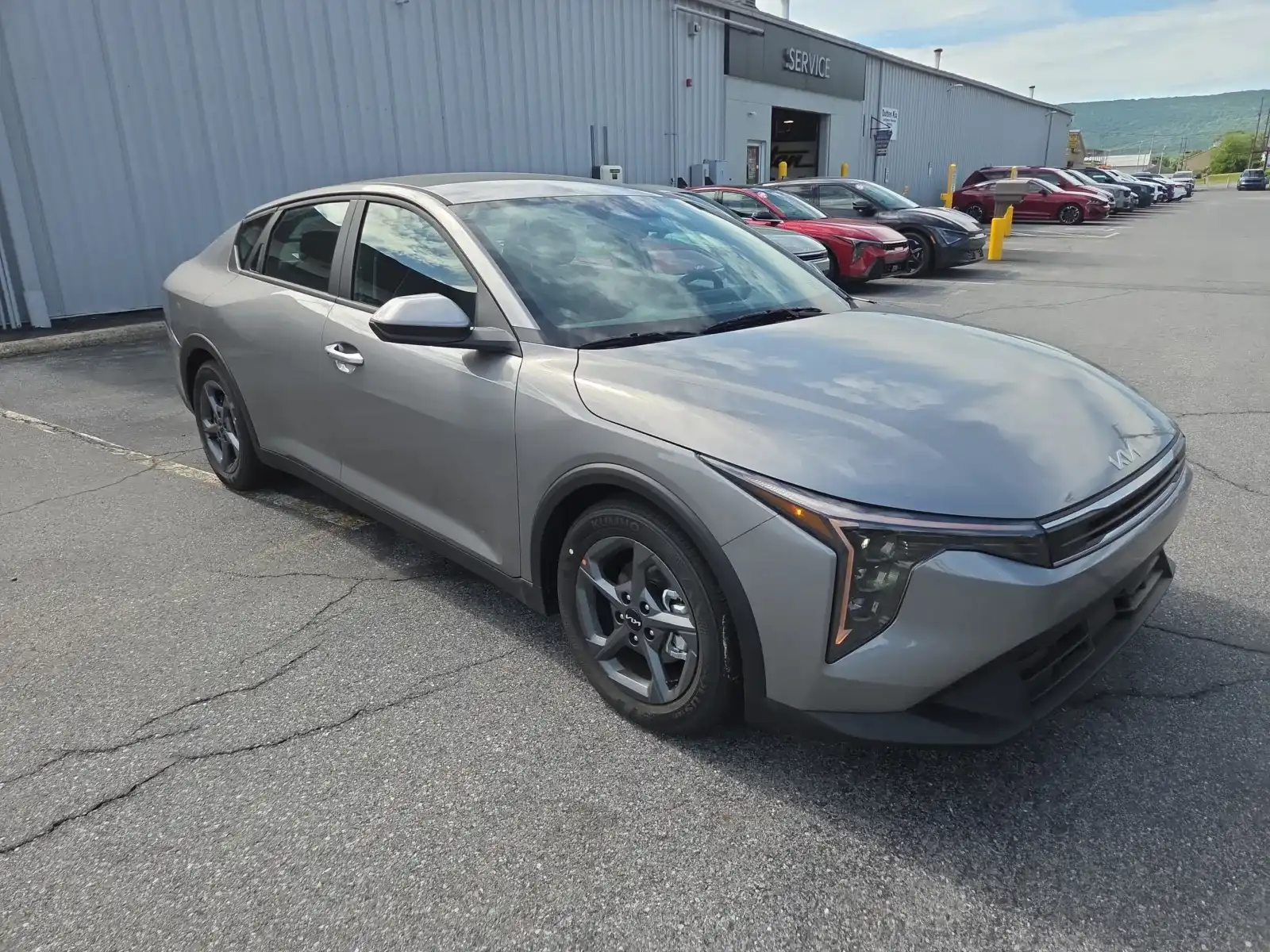 2026 Kia K4 LXS AT's photo