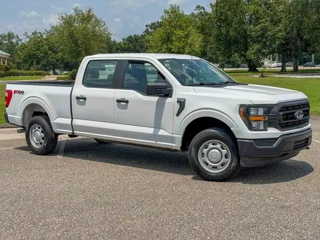 2023 Ford F-150 XL 4x4 SuperCrew 5-1/2 Box's photo
