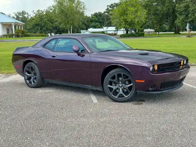 2020 Dodge Challenger SXT Auto's photo