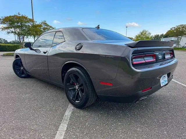 2023 Dodge Challenger SXT Auto photo 5