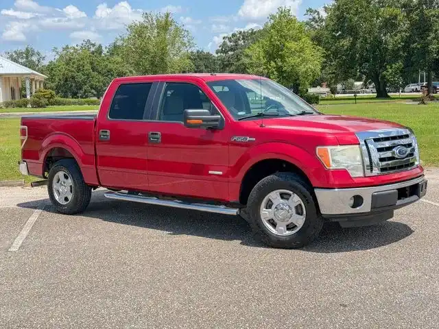 2012 Ford F-150 XLT SuperCrew 145-in's photo