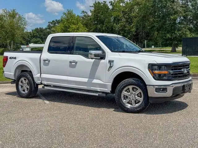 2024 Ford F-150 XLT 4WD SuperCrew 5-1/2' Box's photo