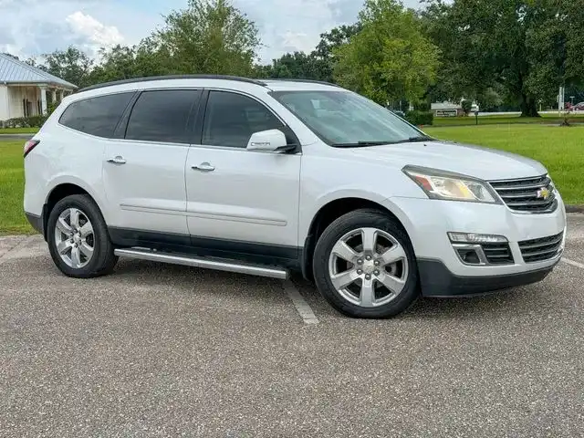 2017 Chevrolet Traverse Premier FWD's photo