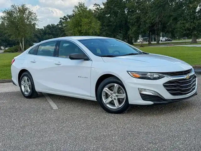 2023 Chevrolet Malibu 1FL's photo