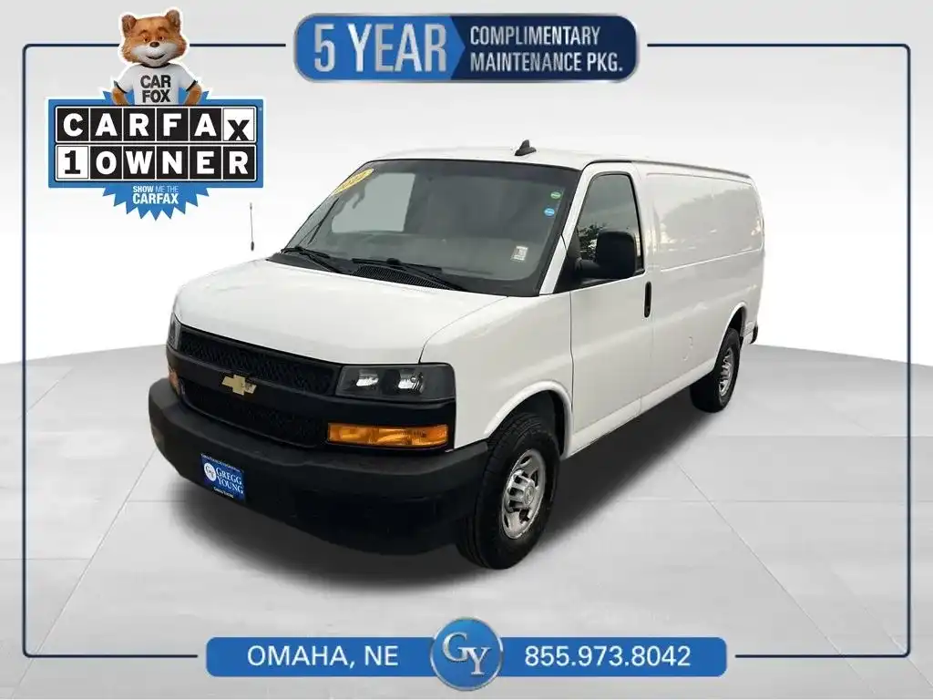 2022 Chevrolet Express Work Van HD 2500's photo