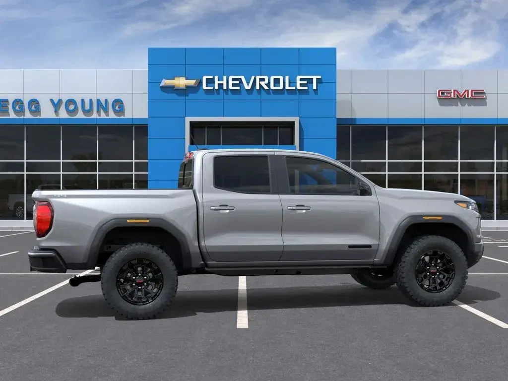 2026 GMC Canyon 4WD Elevation Crew Cab Short Box photo 5
