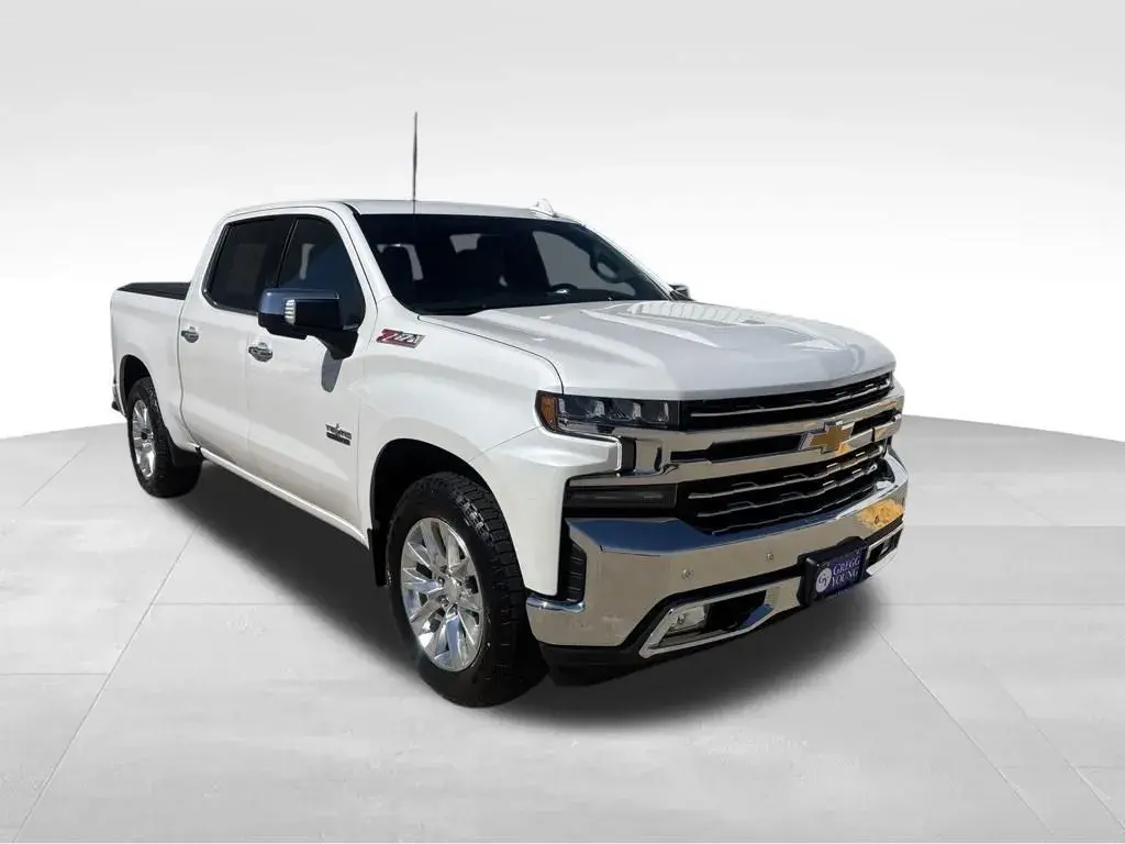 2022 Chevrolet Silverado 1500 LTZ 4X4 Crew Cab Short Box photo 4