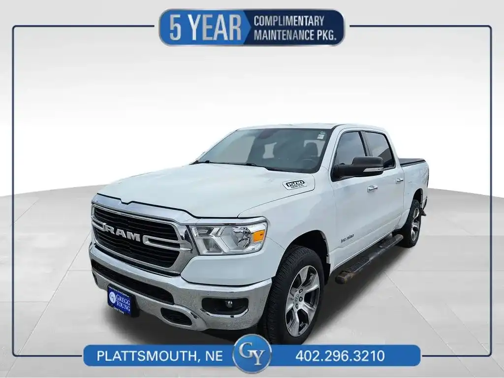 2019 RAM 1500 Big Horn/Lone Star 4x4 Crew Cab 5'7's photo