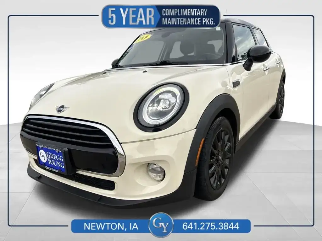 2019 MINI Hardtop Cooper Signature's photo