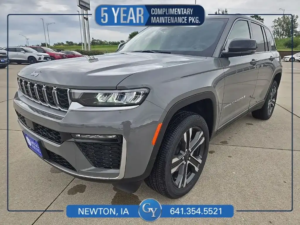 2027 Jeep Grand Cherokee Limited 4WD's photo