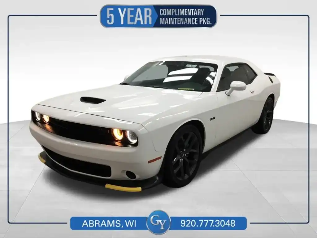 2023 Dodge Challenger R/T's photo