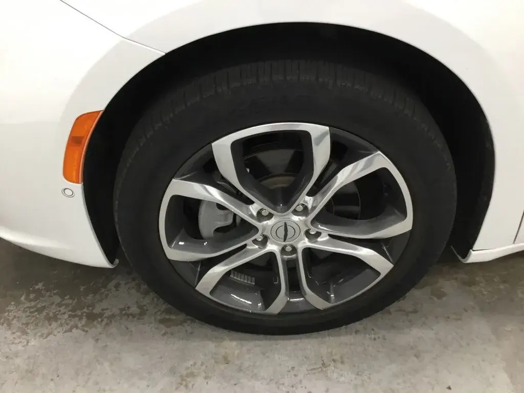 2023 Chrysler Pacifica Pinnacle AWD photo 5