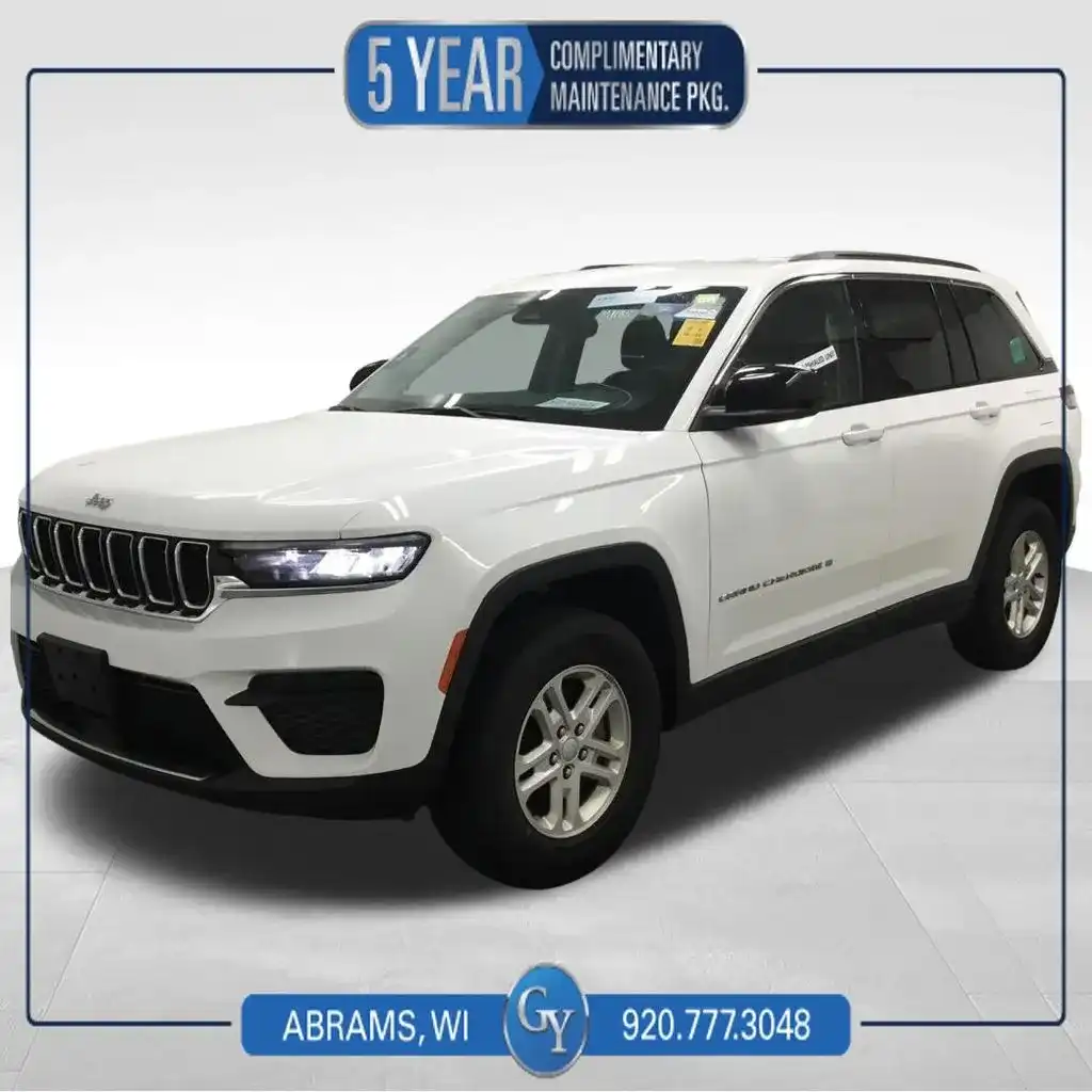 2023 Jeep Grand Cherokee Laredo 4x4's photo