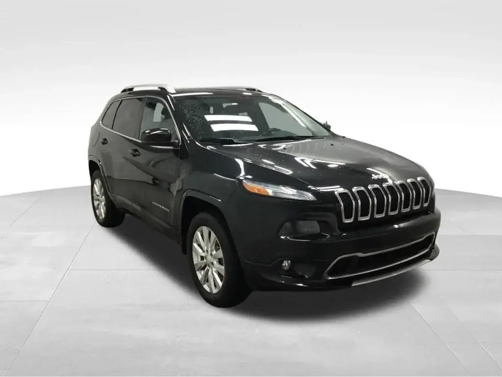 2018 Jeep Cherokee Overland 4WD photo 3
