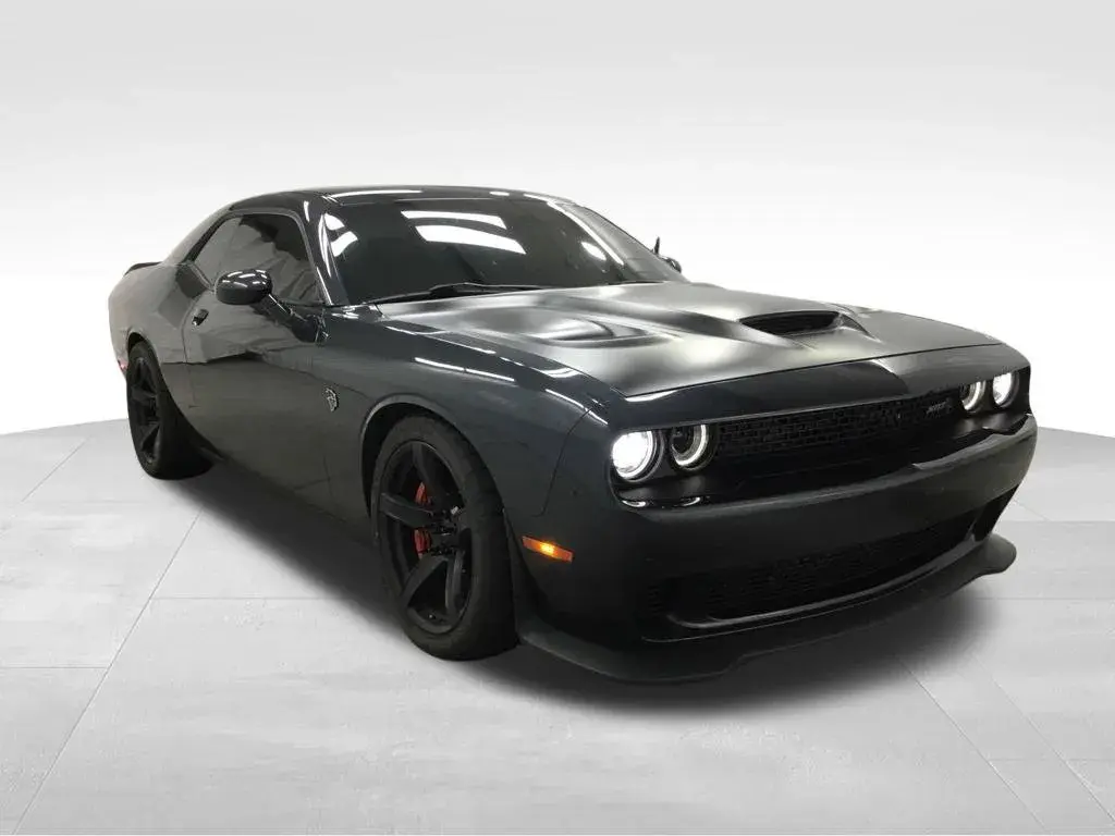 2017 Dodge Challenger SRT Hellcat photo 3