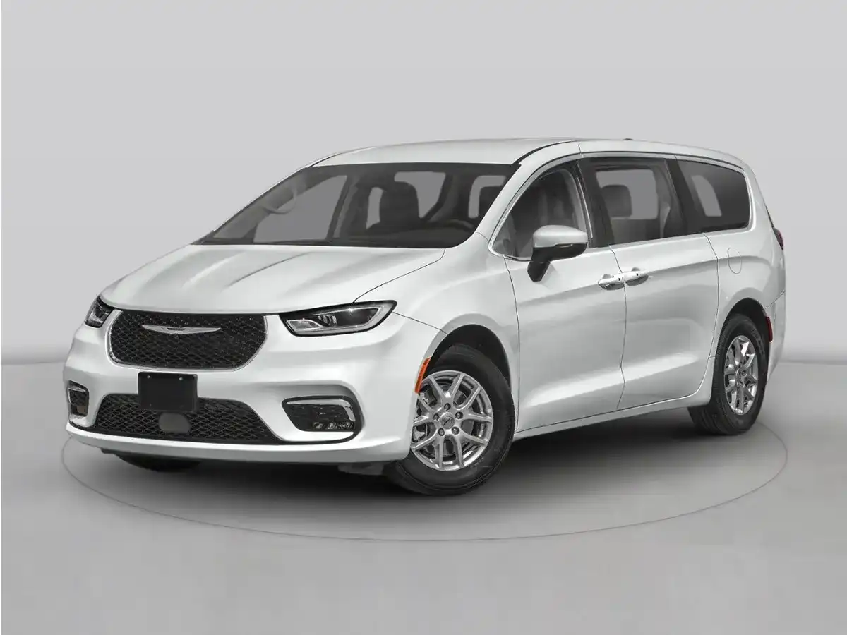 2023 Chrysler Pacifica Touring L AWD's photo