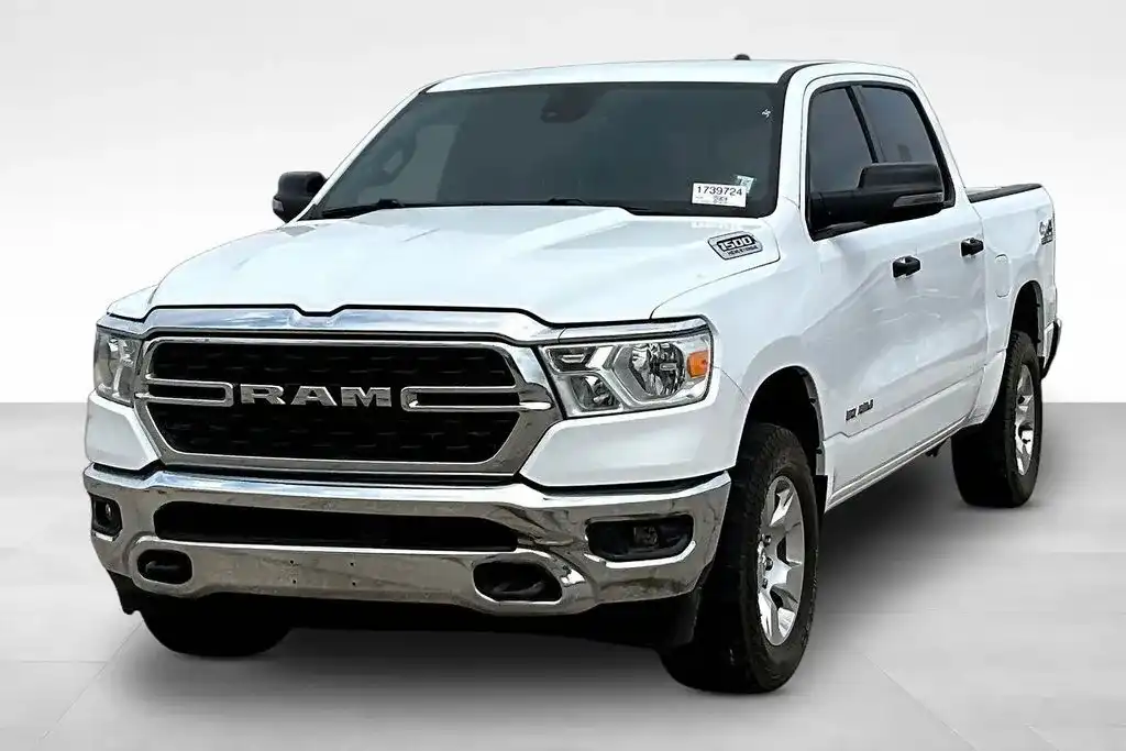 2024 RAM 1500 Big Horn/Lone Star 4x4 Crew Cab 5'7's photo
