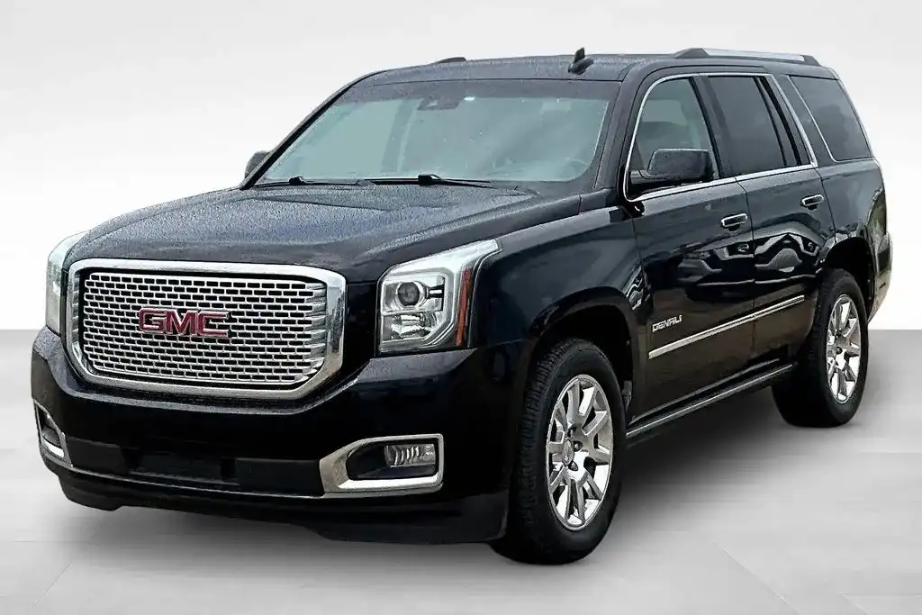 2015 GMC Yukon 4WD Denali's photo