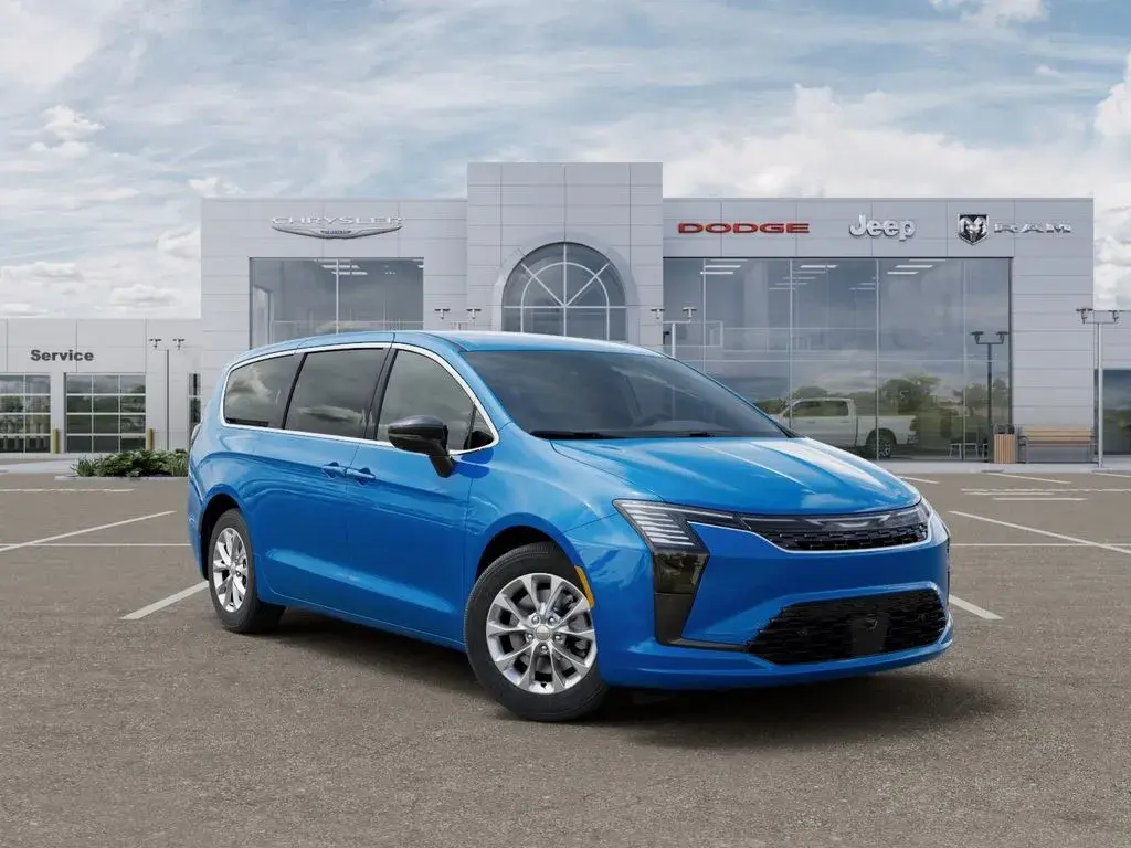 2027 Chrysler Pacifica Select AWD photo 5