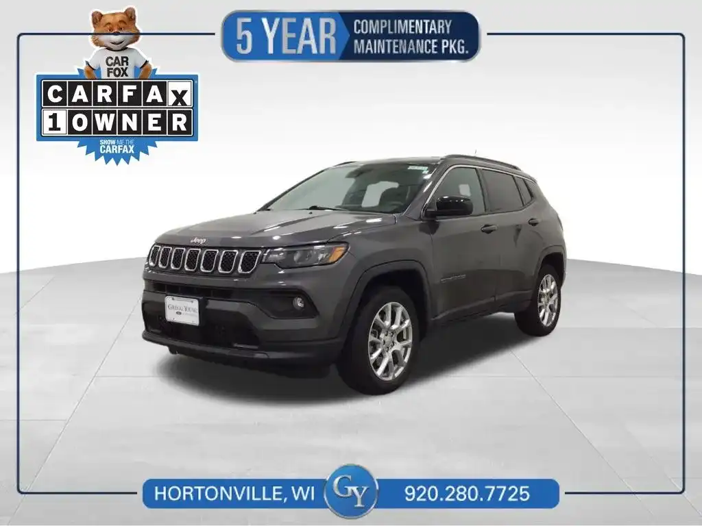 2023 Jeep Compass Latitude Lux 4X4's photo