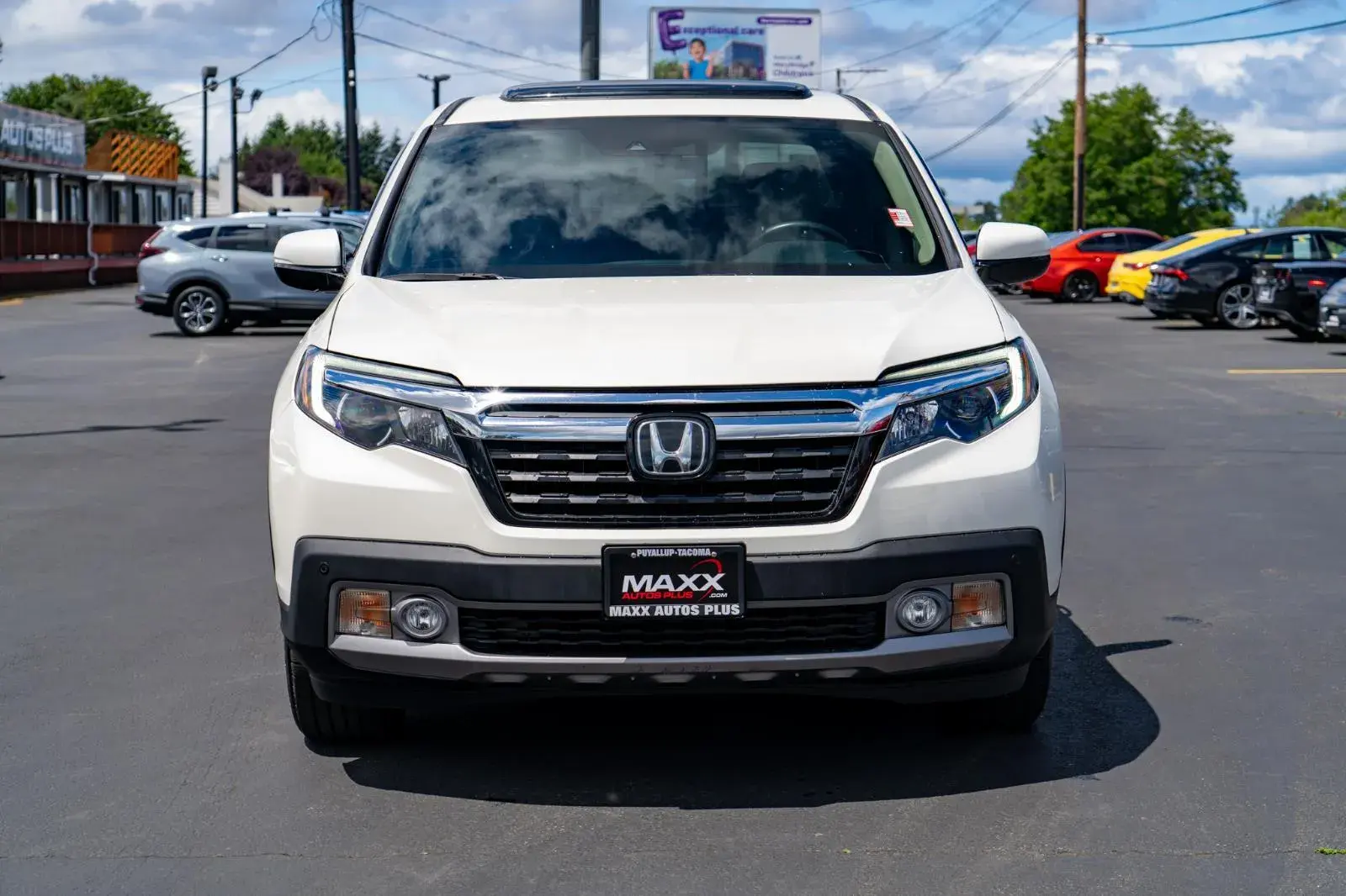 2019 Honda Ridgeline RTL-E AWD photo 3