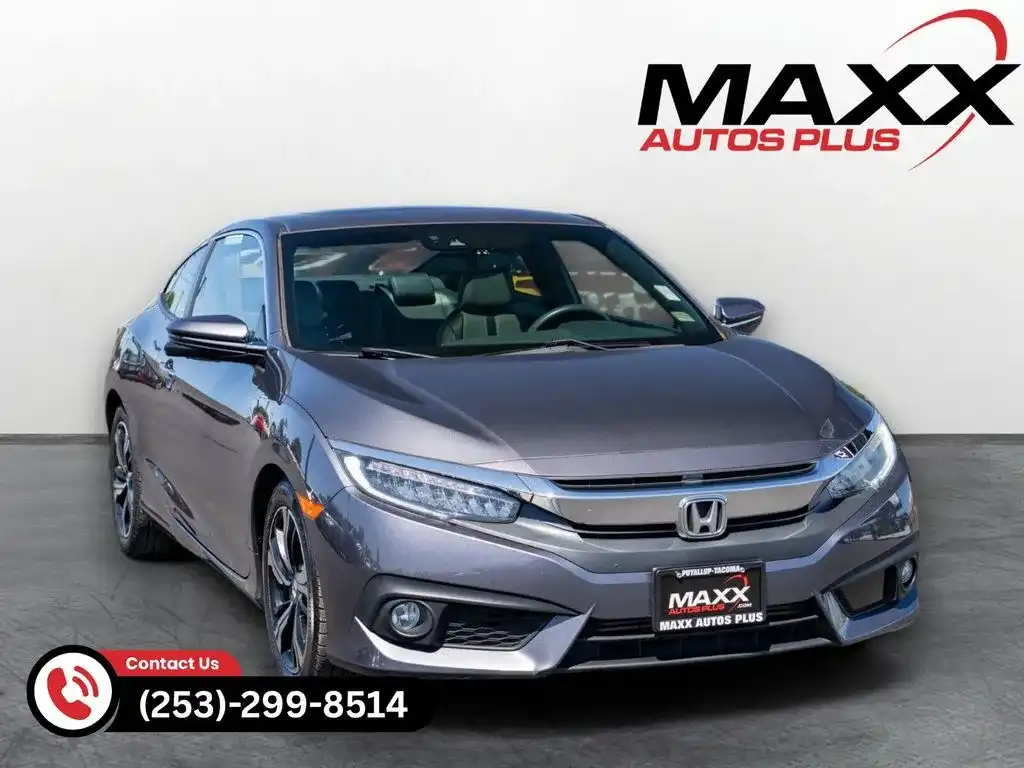 2017 Honda Civic Touring CVT's photo