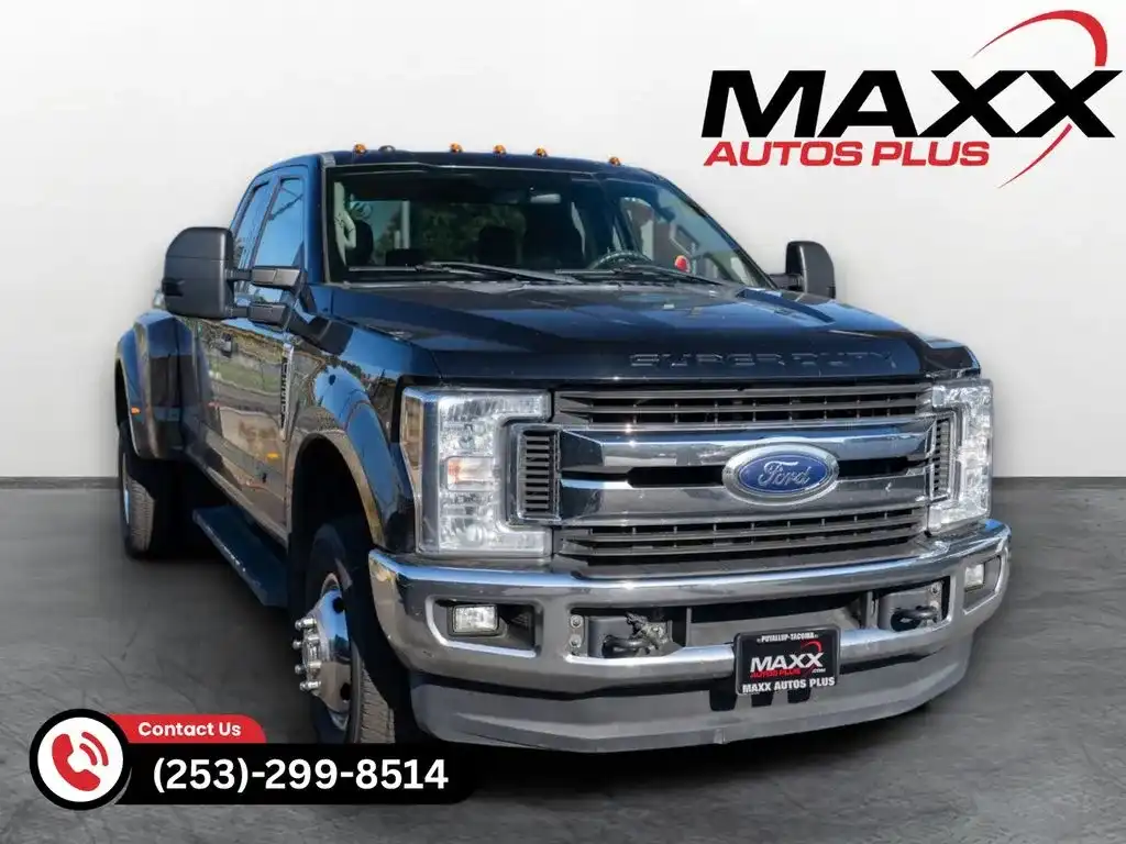 2019 Ford F-350 XLT 4WD SuperCab DRW 8' Box's photo