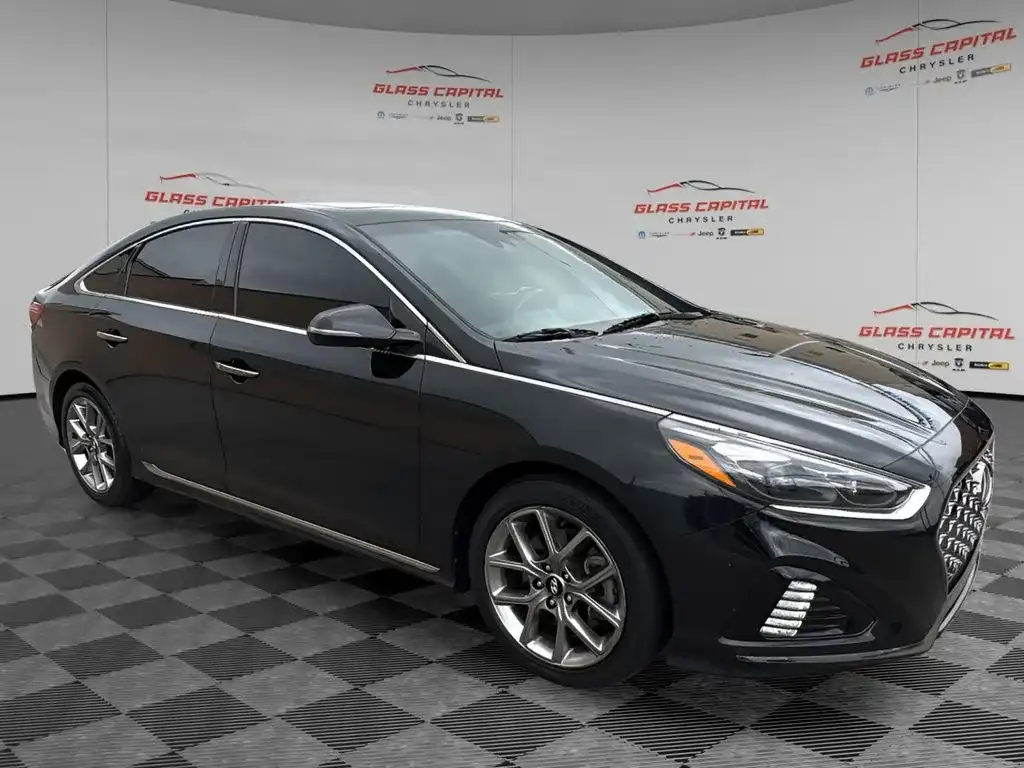 2018 Hyundai Sonata Limited 2.0T's photo